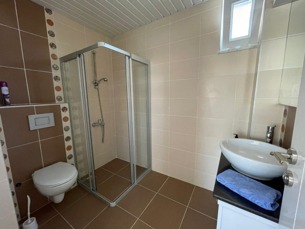 Квартира 3+1 в районе Кестель с частичным видом на море, 250 м2 - Ракурс 31