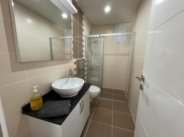 Квартира 3+1 в районе Кестель с частичным видом на море, 250 м2 - Ракурс 36