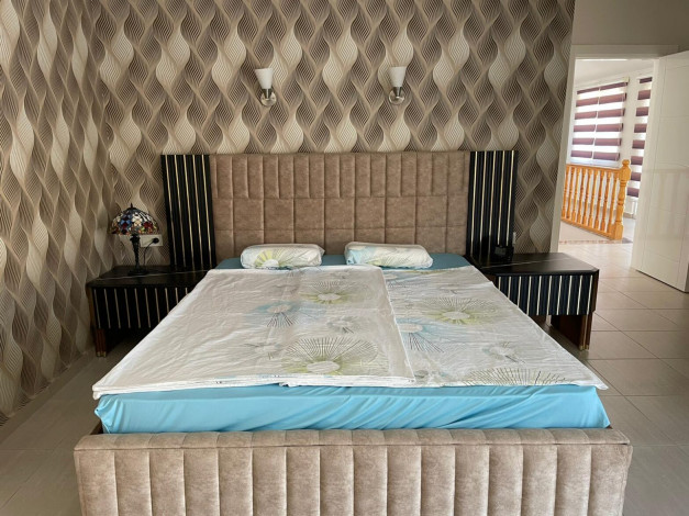 Квартира 3+1 в районе Кестель с частичным видом на море, 250 м2 - Ракурс 43