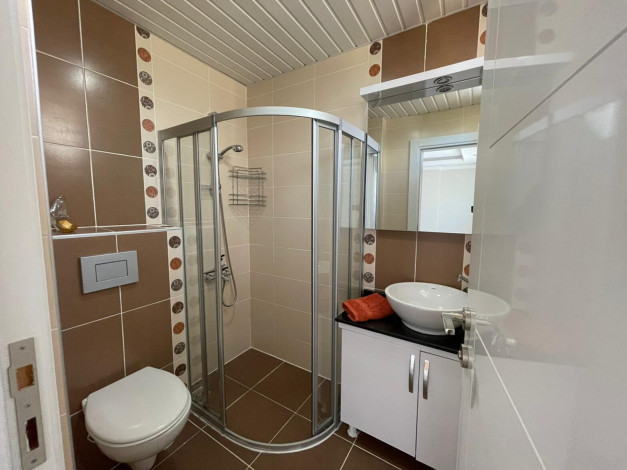 Квартира 3+1 в районе Кестель с частичным видом на море, 250 м2 - Ракурс 49