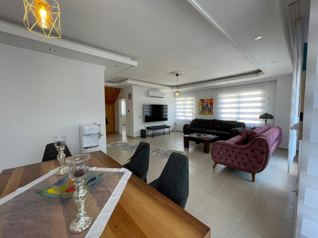 Квартира 3+1 в районе Кестель с частичным видом на море, 250 м2 - Ракурс 58