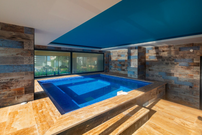 Квартира 4+1 с отдельной кухней в новом доме с развитой инфраструктурой, 180 м2 - Ракурс 15