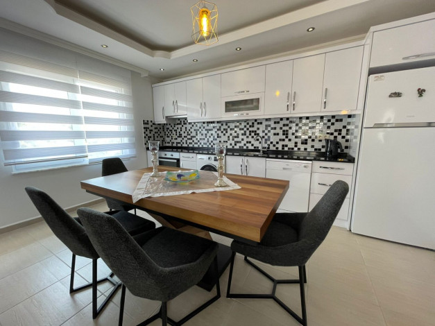 Квартира 3+1 в районе Кестель с частичным видом на море, 250 м2 - Ракурс 65