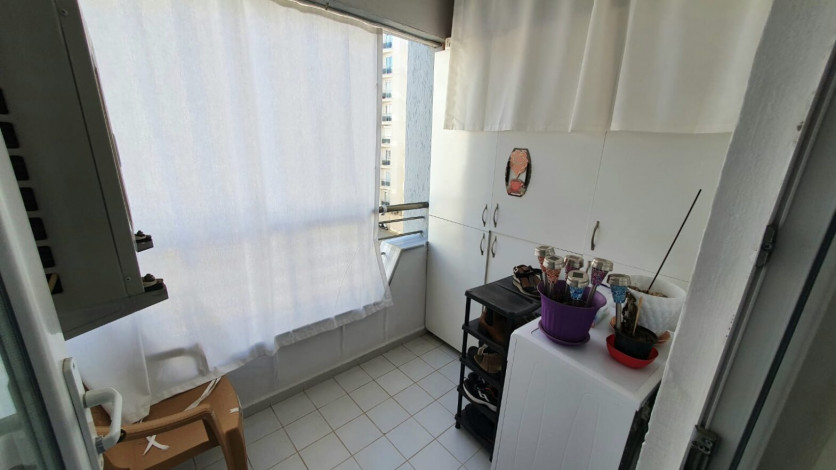 Просторная четырехкомнатная квартира в 300 метрах от моря в районе Махмутлар, 130 м2 - Ракурс 5