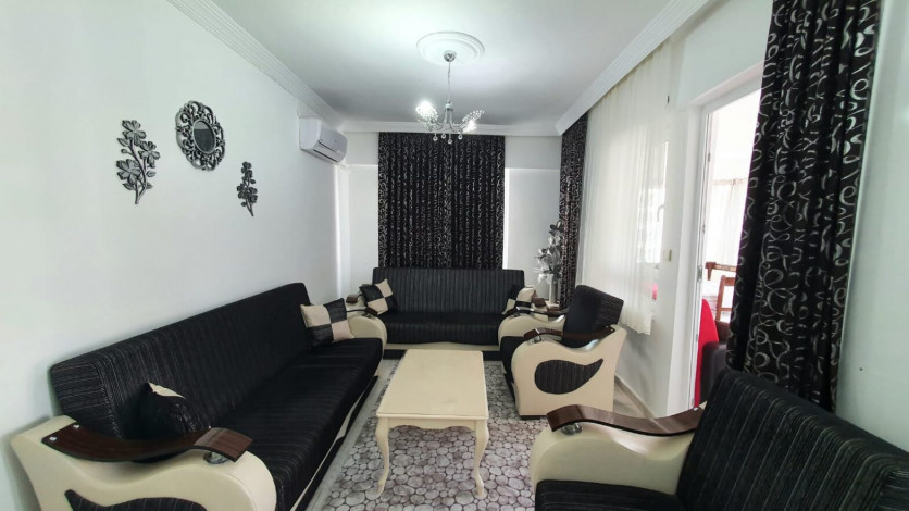 Просторная четырехкомнатная квартира в 300 метрах от моря в районе Махмутлар, 130 м2 - Ракурс 6