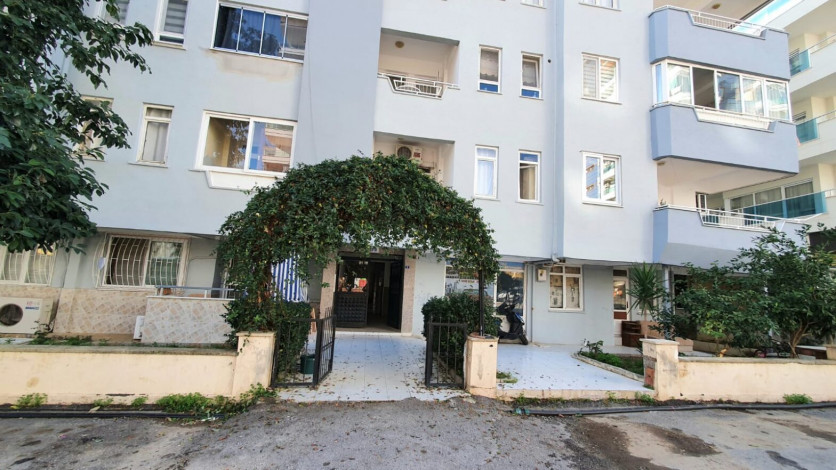 Просторная четырехкомнатная квартира в 300 метрах от моря в районе Махмутлар, 130 м2 - Ракурс 11