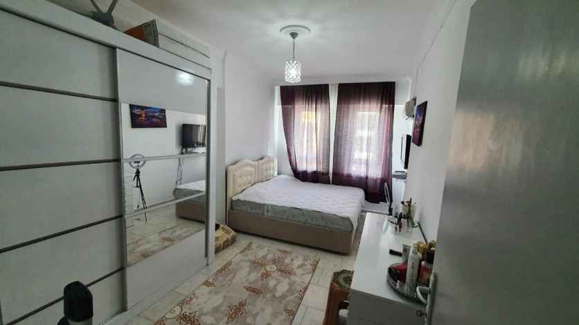 Просторная четырехкомнатная квартира в 300 метрах от моря в районе Махмутлар, 130 м2 - Ракурс 20