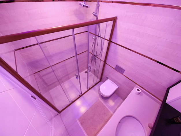 Полностью меблированная трехкомнатная квартира в комплексе премиум класса в районе Махмутлар, 110м - Ракурс 10