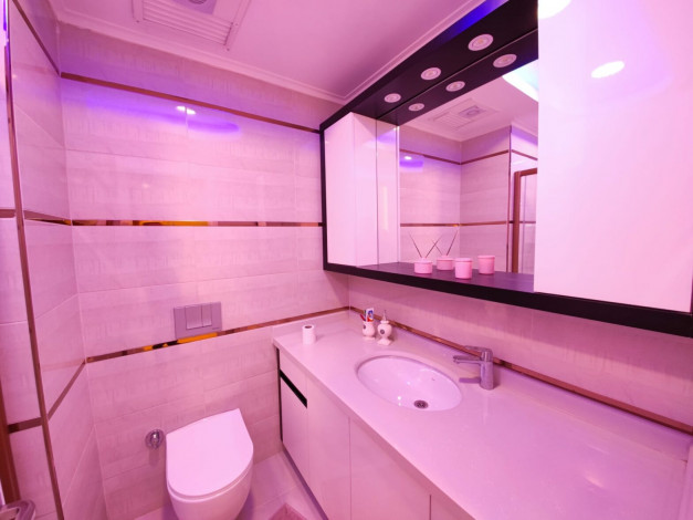 Полностью меблированная трехкомнатная квартира в комплексе премиум класса в районе Махмутлар, 110м - Ракурс 11