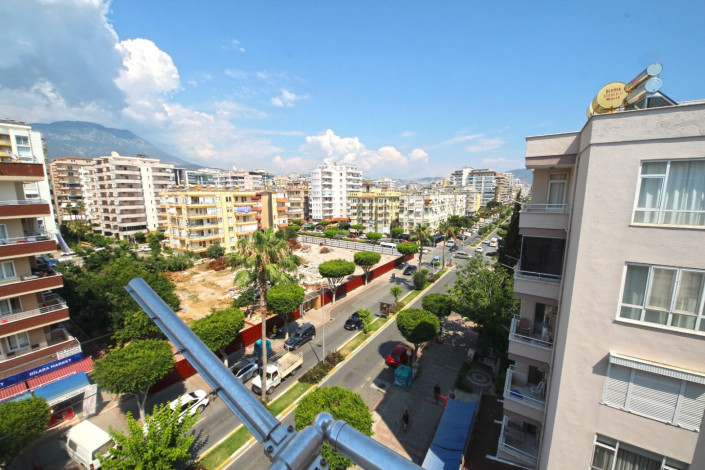 Трехкомнатная квартира на улице Барбаросса в районе Махмутлар, 90 м2 - Ракурс 2