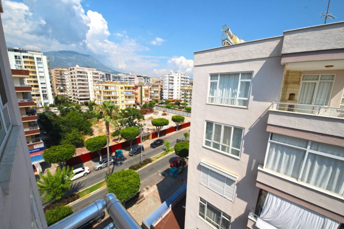 Трехкомнатная квартира на улице Барбаросса в районе Махмутлар, 90 м2 - Ракурс 3