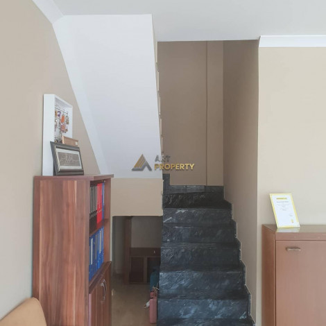 Двухуровневое коммерческое помещение в центре Аланьи с собственной территорией, 90 м2 - Ракурс 6