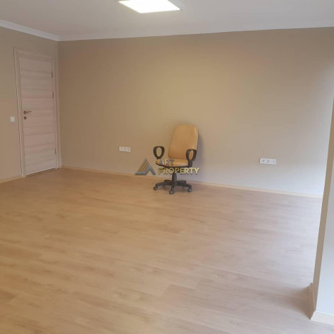 Двухуровневое коммерческое помещение в центре Аланьи с собственной территорией, 90 м2 - Ракурс 9