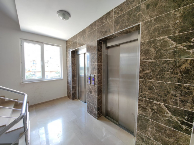 Меблированная двухкомнатная квартира с крытым бассейном в комплексе в районе Махмутлар, 60 м2 - Ракурс 4