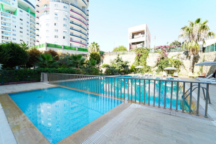 Пентхаус 4+1 в тихом месте района Махмутлар, 210 м2 - Ракурс 19