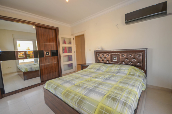 Меблированная светлая квартира 4+1 с видом на Средиземное море на высоком этаже в районе Махмутлар, 240 м2 - Ракурс 25