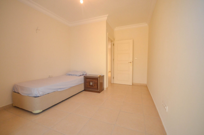 Меблированная светлая квартира 4+1 с видом на Средиземное море на высоком этаже в районе Махмутлар, 240 м2 - Ракурс 28