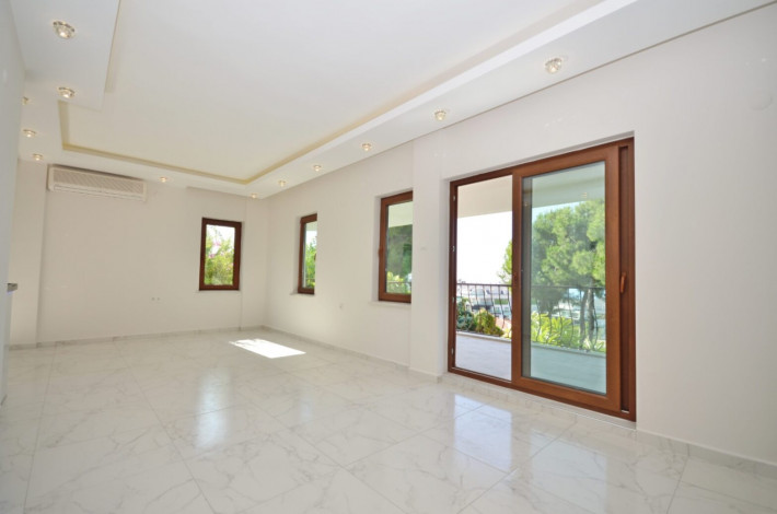 Трехкомнатная квартира с видом на море в комплексе с зеленым садом в Каргыджаке, 105 м2 - Ракурс 4