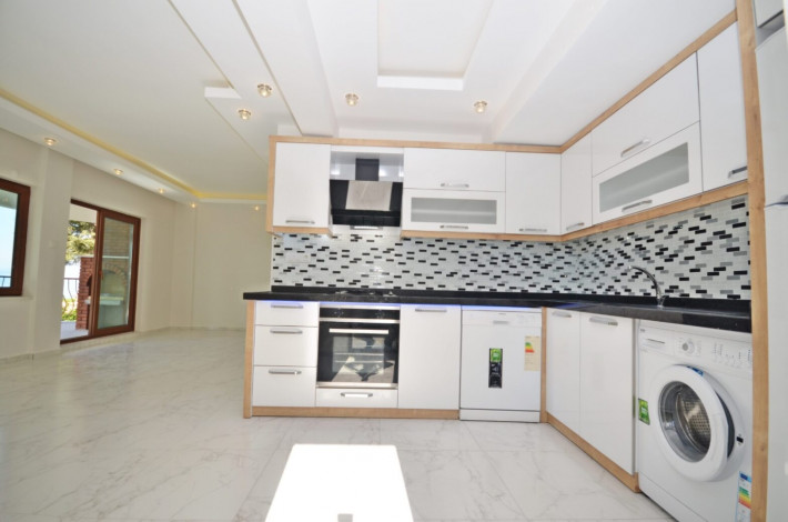 Трехкомнатная квартира с видом на море в комплексе с зеленым садом в Каргыджаке, 105 м2 - Ракурс 7