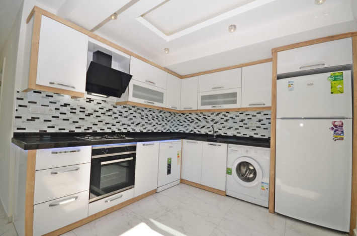 Трехкомнатная квартира с видом на море в комплексе с зеленым садом в Каргыджаке, 105 м2 - Ракурс 8