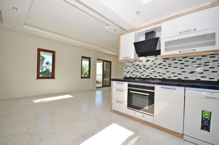 Трехкомнатная квартира с видом на море в комплексе с зеленым садом в Каргыджаке, 105 м2 - Ракурс 16