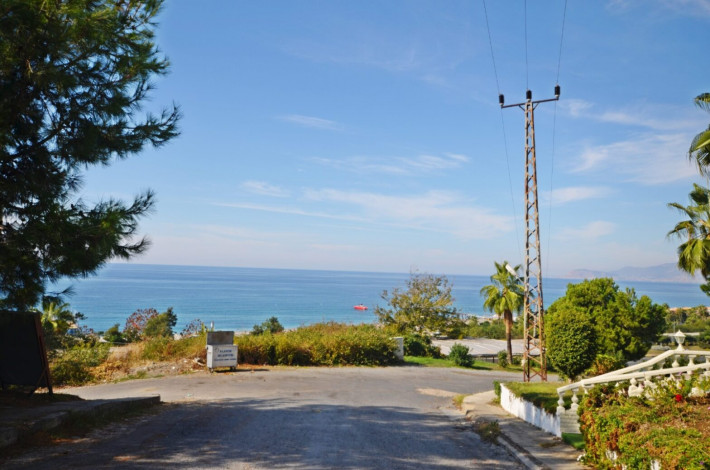 Трехкомнатная квартира с видом на море в комплексе с зеленым садом в Каргыджаке, 105 м2 - Ракурс 24