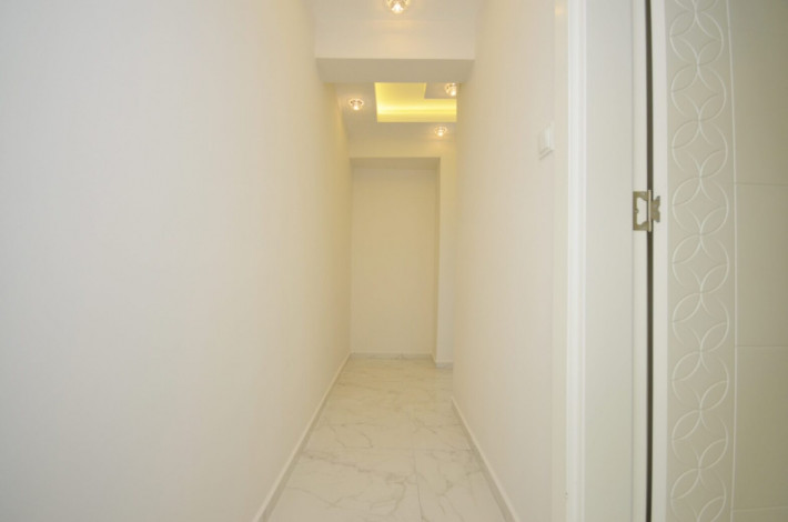 Трехкомнатная квартира с видом на море в комплексе с зеленым садом в Каргыджаке, 105 м2 - Ракурс 26