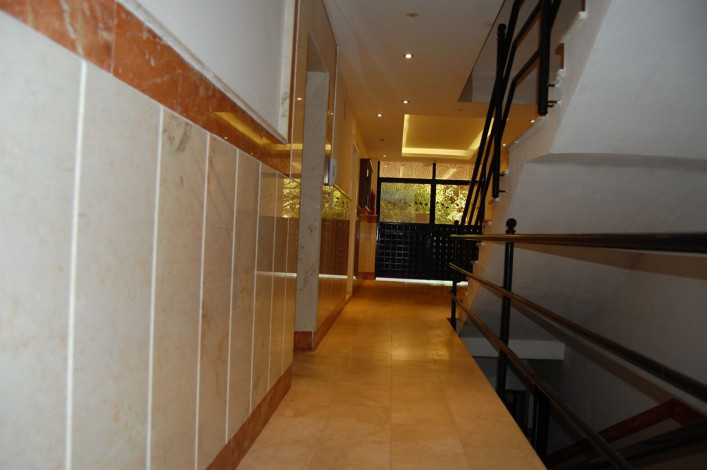 Трехкомнатная квартира в 350 метрах от моря в районе Оба, 110 м2 - Ракурс 12