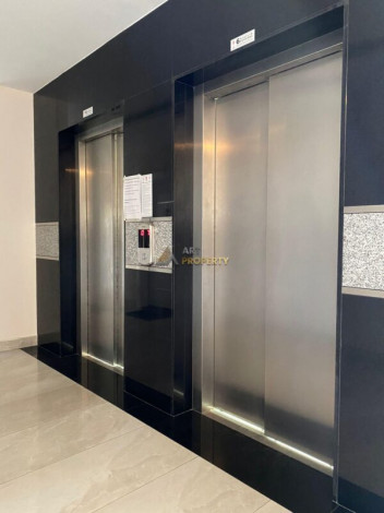 Полностью меблированная четырехкомнатная квартира в районе Махмутлар, 170 м2 - Ракурс 3