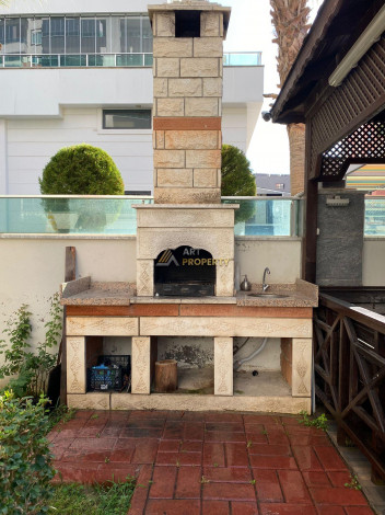 Полностью меблированная четырехкомнатная квартира в районе Махмутлар, 170 м2 - Ракурс 26