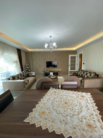 Полностью меблированная четырехкомнатная квартира в районе Махмутлар, 170 м2 - Ракурс 27