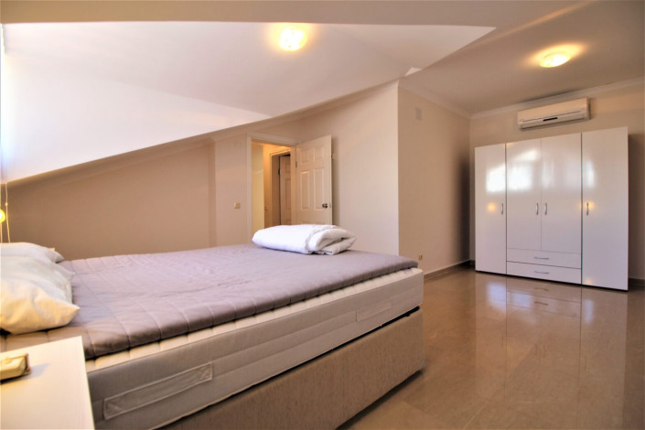 Четырехкомнатный полностью меблированный дуплекс в районе Конаклы, 130 м2 - Ракурс 19