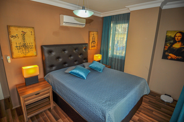 Меблированная трехкомнатная квартира с отдельной кухней в центре Аланьи, 120 м2 - Ракурс 3