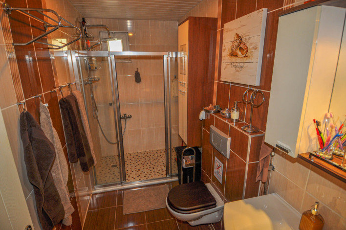 Меблированная трехкомнатная квартира с отдельной кухней в центре Аланьи, 120 м2 - Ракурс 4