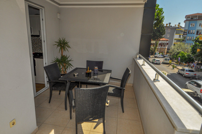 Меблированная трехкомнатная квартира с отдельной кухней в центре Аланьи, 120 м2 - Ракурс 12