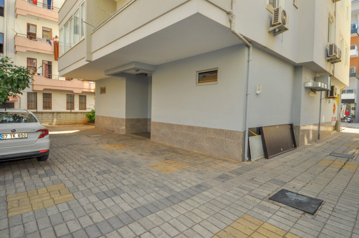 Меблированная трехкомнатная квартира с отдельной кухней в центре Аланьи, 120 м2 - Ракурс 19