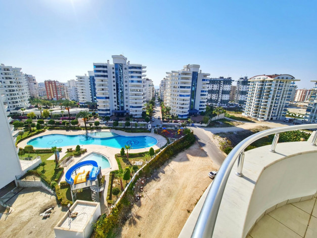 Меблированная квартира 2+1 с видом на город и частично на море в Махмутлар, 120 м2 - Ракурс 5