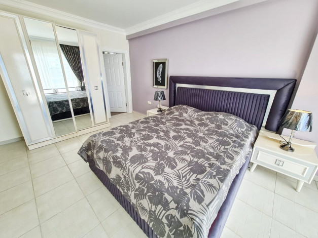 Меблированная квартира 2+1 с видом на город и частично на море в Махмутлар, 120 м2 - Ракурс 13