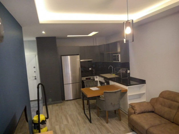 Квартира 1+1 в новом доме в 250 м от моря в Махмутлар, 60 м2 - Ракурс 2