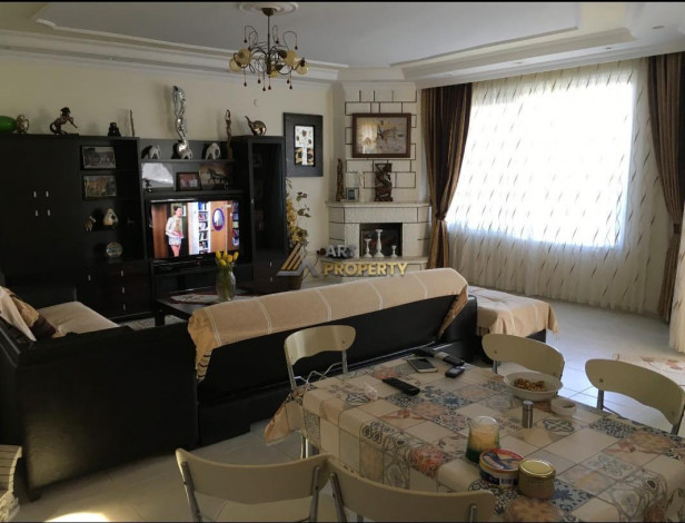 Двухэтажная меблированная вилла 3+1 с зеленой территорией в районе Конаклы, 220 м2 - Ракурс 7