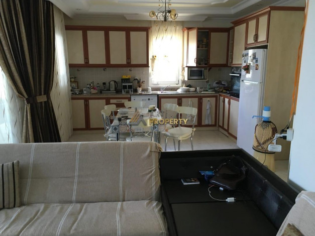 Двухэтажная меблированная вилла 3+1 с зеленой территорией в районе Конаклы, 220 м2 - Ракурс 10