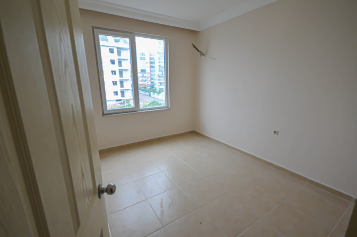 Трехкомнатная квартира недалеко от моря в районе Махмутлар, 110 м2 - Ракурс 3