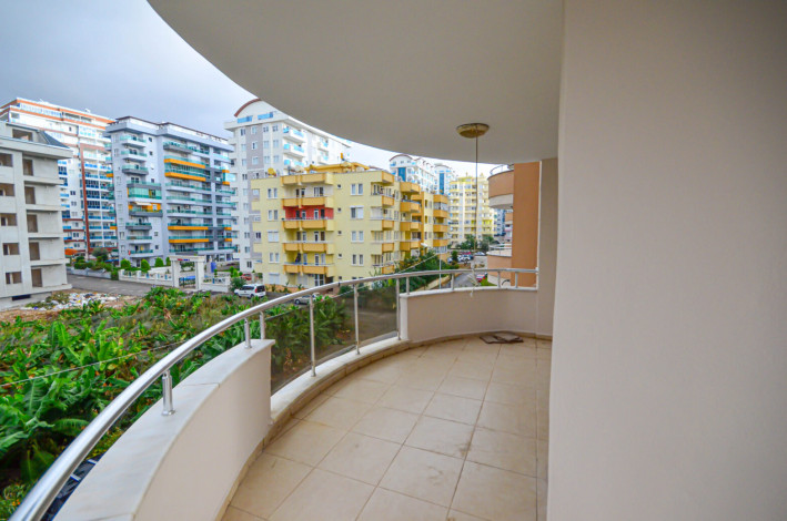 Трехкомнатная квартира недалеко от моря в районе Махмутлар, 110 м2 - Ракурс 11