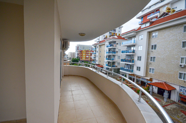 Трехкомнатная квартира недалеко от моря в районе Махмутлар, 110 м2 - Ракурс 12