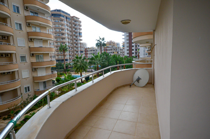 Трехкомнатная квартира недалеко от моря в районе Махмутлар, 110 м2 - Ракурс 16