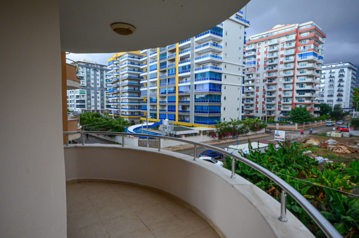 Трехкомнатная квартира недалеко от моря в районе Махмутлар, 110 м2 - Ракурс 17