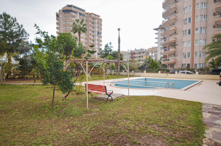 Трехкомнатная квартира недалеко от моря в районе Махмутлар, 110 м2 - Ракурс 18