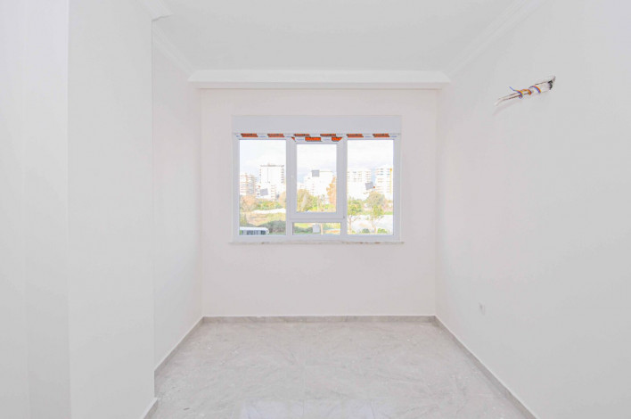 Трехкомнатная квартира в 350 м от моря в районе Махмутлар, 83м - Ракурс 9