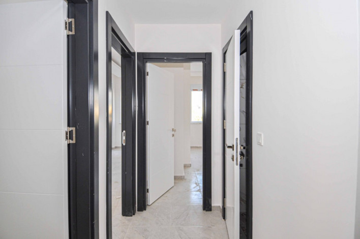 Трехкомнатная квартира в 350 м от моря в районе Махмутлар, 83м - Ракурс 13