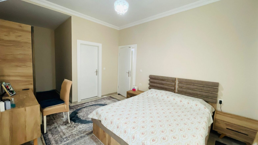 Меблированная трехкомнатная квартира в 300 метрах от моря в районе Махмутлар, 120 м2 - Ракурс 6